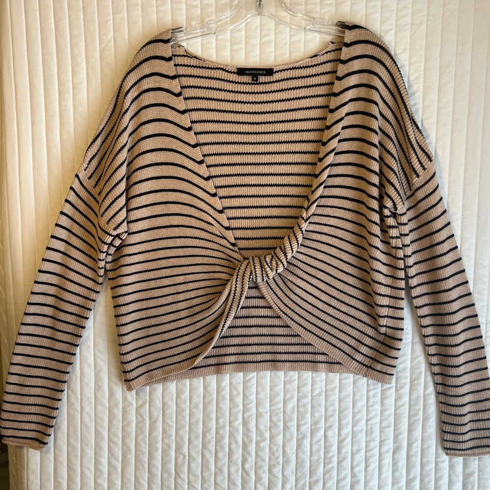 Women’s twist cream and nay stripe sweater size medium
